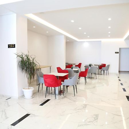 Relax Mea Hotel Sarande Bagian luar foto