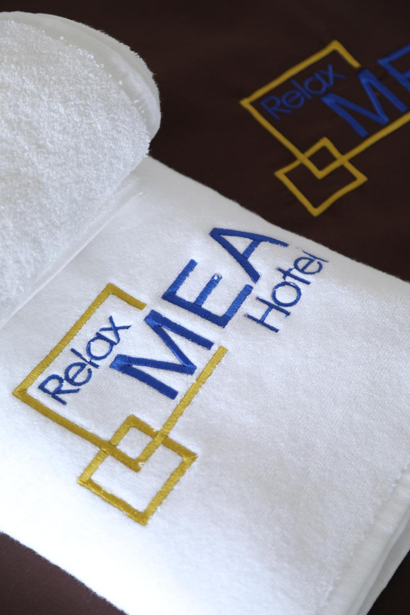 Relax Mea Hotel Sarande Bagian luar foto