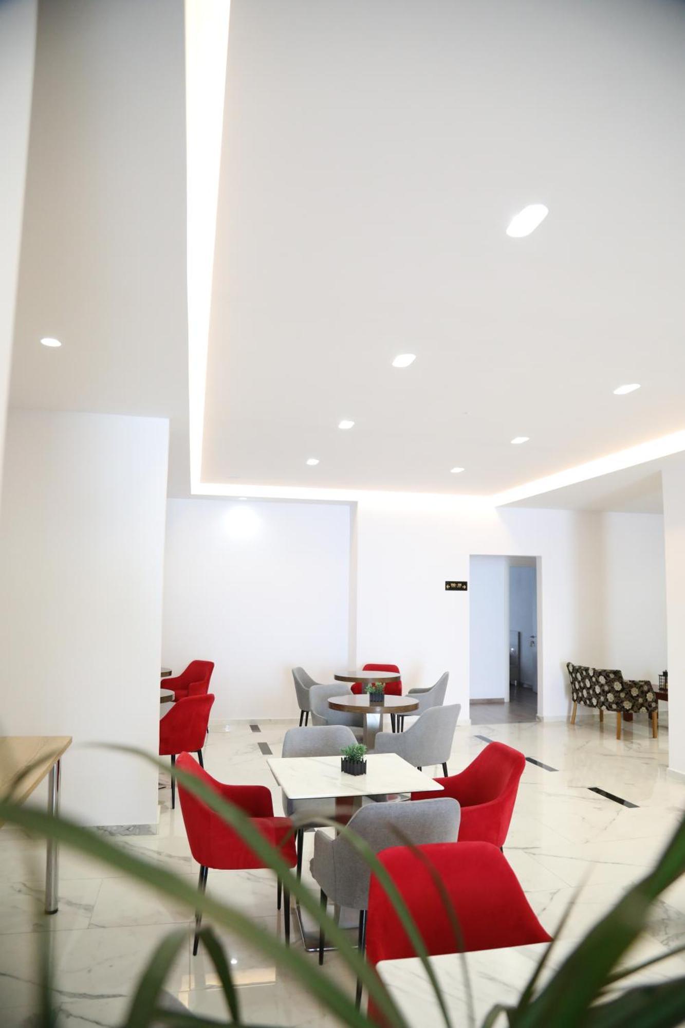 Relax Mea Hotel Sarande Bagian luar foto