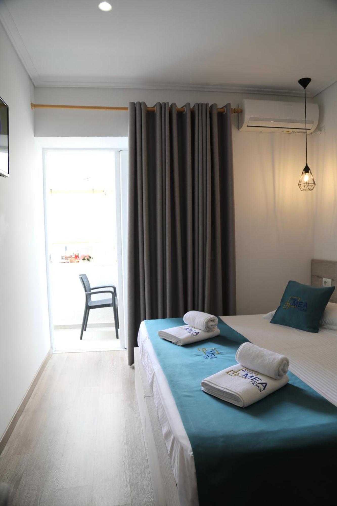 Relax Mea Hotel Sarande Bagian luar foto