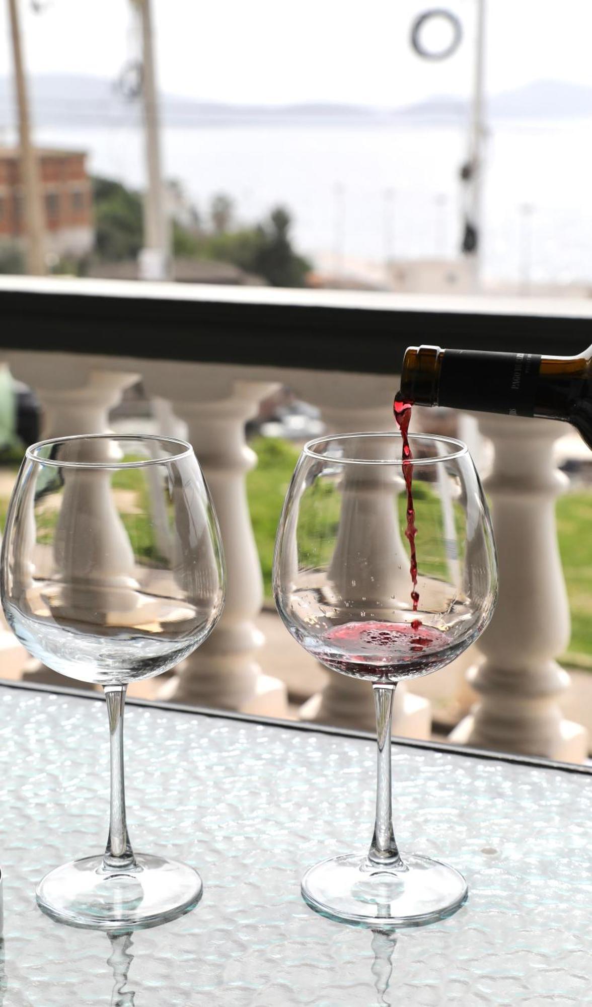 Relax Mea Hotel Sarande Bagian luar foto