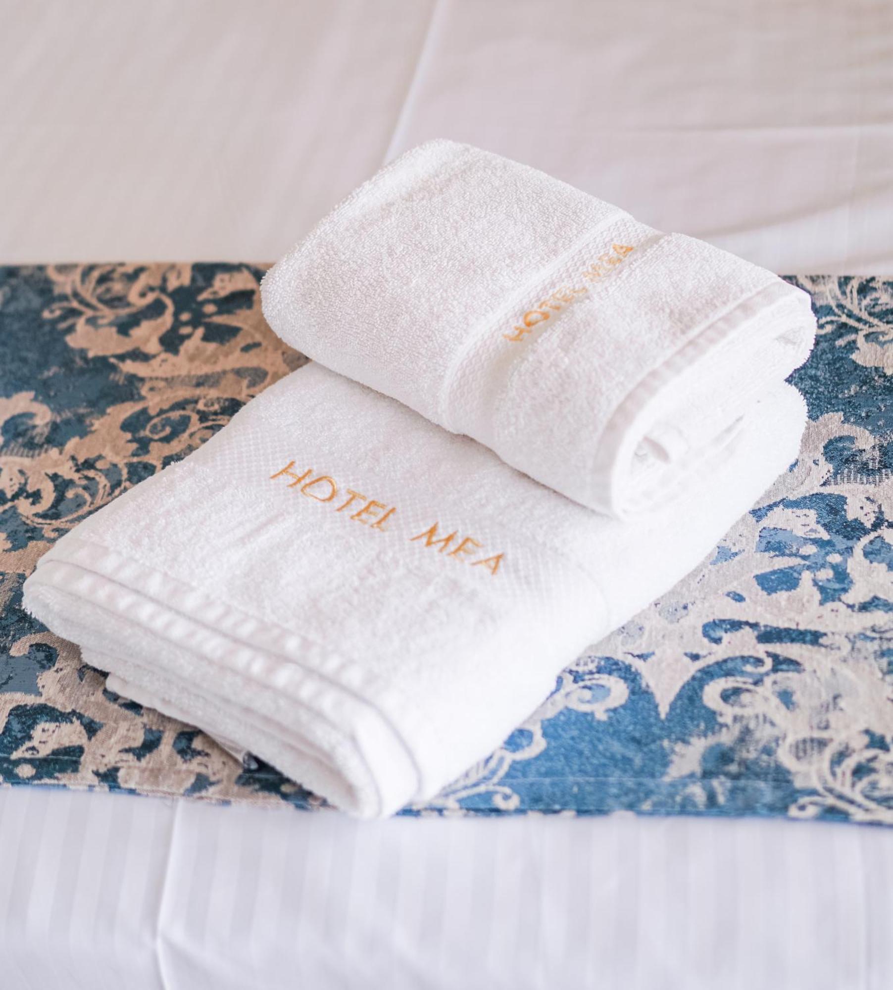 Relax Mea Hotel Sarande Bagian luar foto